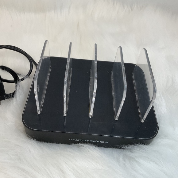 Autotrends Black Charging Station For 4 Devices/USB/Removal Dividers - Picture 3 of 7